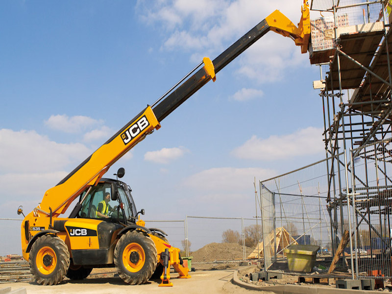 Telescopic Boom Handler Operator